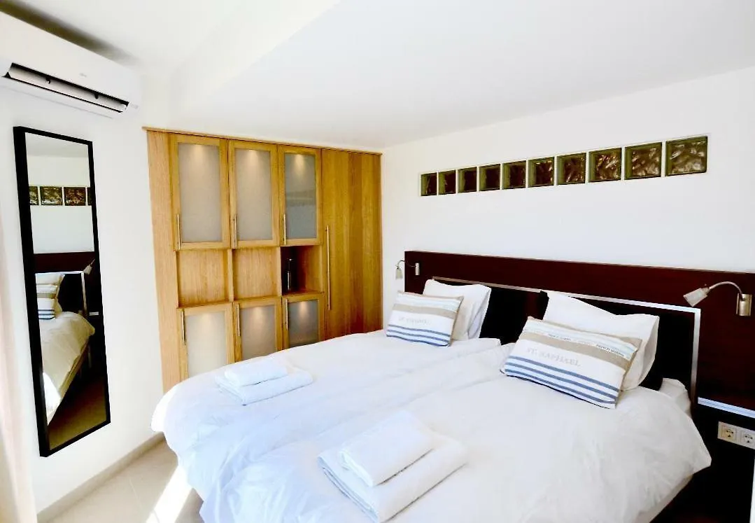 Sitio de Calahonda Modern Villa With Heated Pool, Jacuzzi, Sauna, Sleeps 10