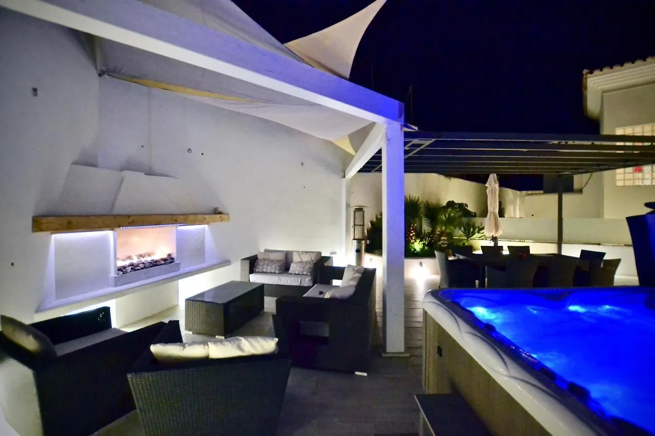 Modern Villa With Heated Pool, Jacuzzi, Sauna, Sleeps 10 Sitio de Calahonda 0*,  Spain