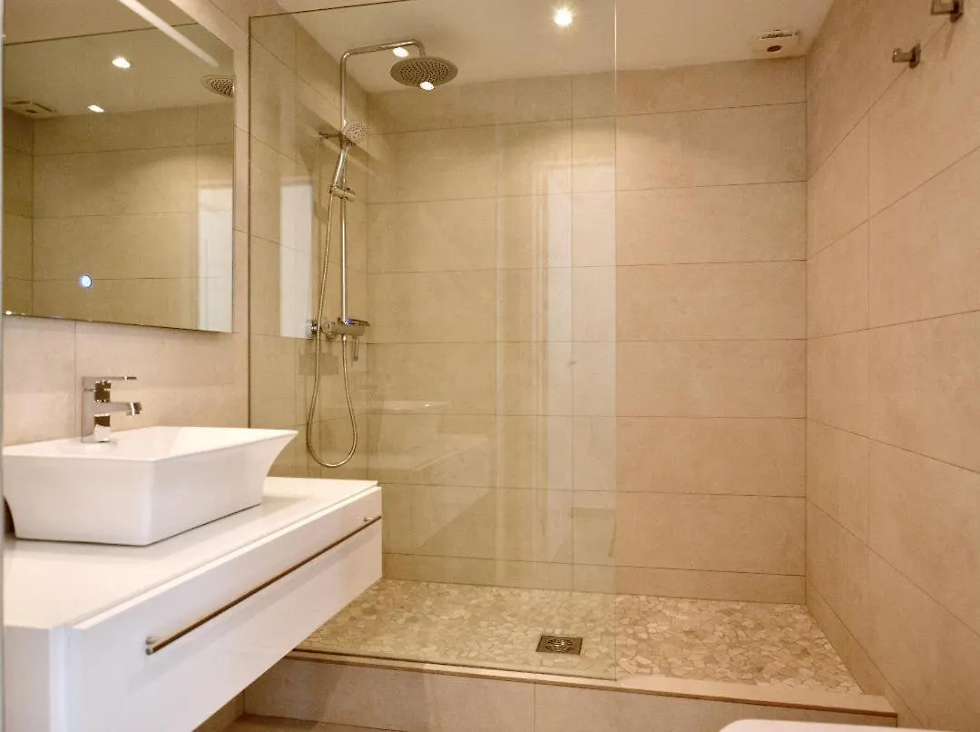Modern Villa With Heated Pool, Jacuzzi, Sauna, Sleeps 10 Sitio de Calahonda 0*,